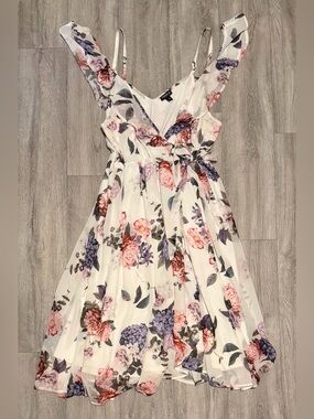 Torrid Size 1 Ruffle Tie Waist Dress Pink Blue Floral